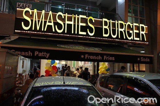 Smashies Burger, Setapak, Haslam Abdul Rahman, Alam, Baby Burger, Despicable Me 2, minion, Merdeka