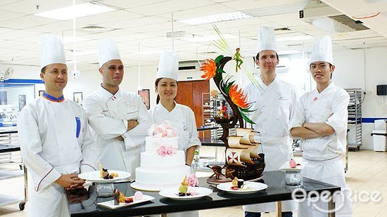 private cooking classes, cooking classes in Malaysia, cooking schools in Malaysia, Lazat Malaysian Cooking Class, Rohani Jelani Bayan Indah, Starhill Culinary Studio, Nathalies Gourmet Studio, The Cooking House, The Academy of Pastry Arts Malaysia, Woods Macrobiotics Cooking Academy