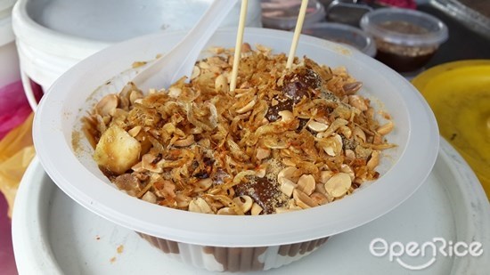 six must try desserts in Penang, Penang Road Famous Teochew Chendul, Penang Road Famous Chendol, Ais Kacang Kafe Kek Seng, Macallum Street Hock Seng Rojak, China House cakes, The Sweet Temptations Shop House, Sweet i