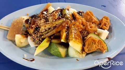 best Penang rojak in Penang, best Chinese rojak in Penang, best fruit rojak in Penang, best rojak in Penang, Hock Seng Rojak, Hong Seng Rojak Gat Lebuh Cecil, Macallum Street Hong Seng Rojak, G P Soon Rojak, Stall 77 Penang Best Rojak Gurney Drive Hawker Centre, Ah Chye’s Best Rojak, 101 Rojak Ho Wei Jeng, 101 Rojak Penang Esplanade, Restoran Joo Huat Rojak, Penang Road Rojak, Lebuh Keng Kwee Rojak, Joo Hooi Cafe rojak